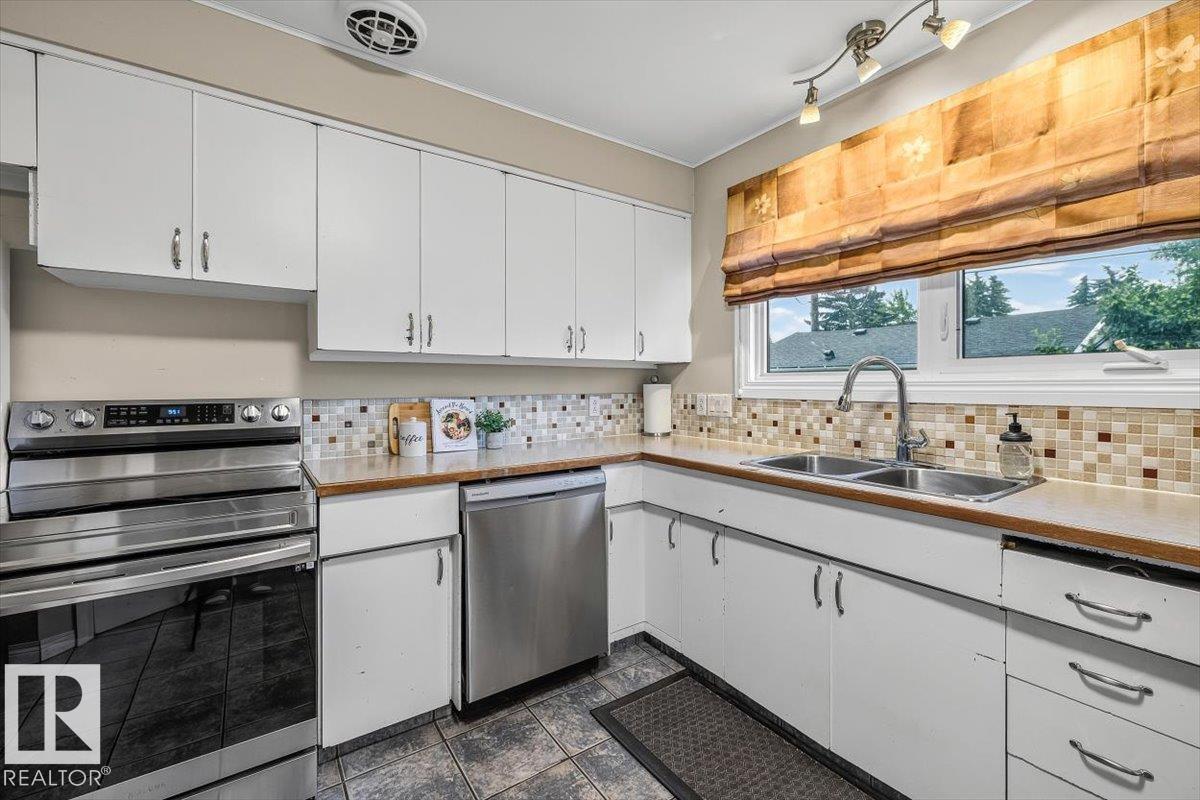 5903 102 AV NW NW - 12
