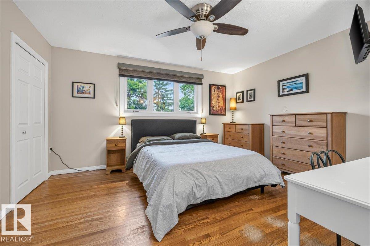 5903 102 AV NW NW - 16