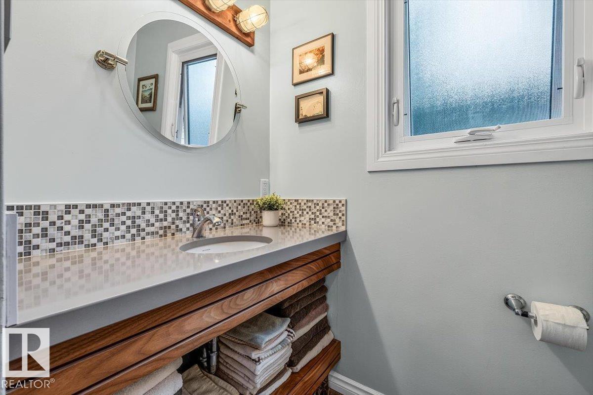 5903 102 AV NW NW - 19