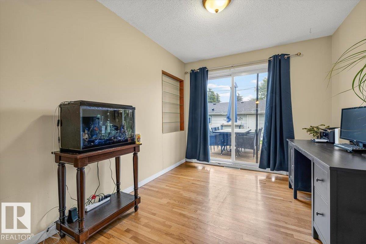 5903 102 AV NW NW - 23