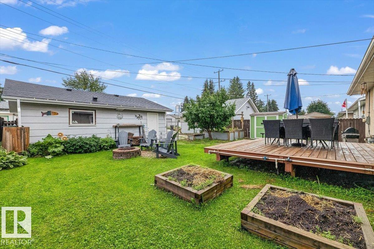 5903 102 AV NW NW - 32