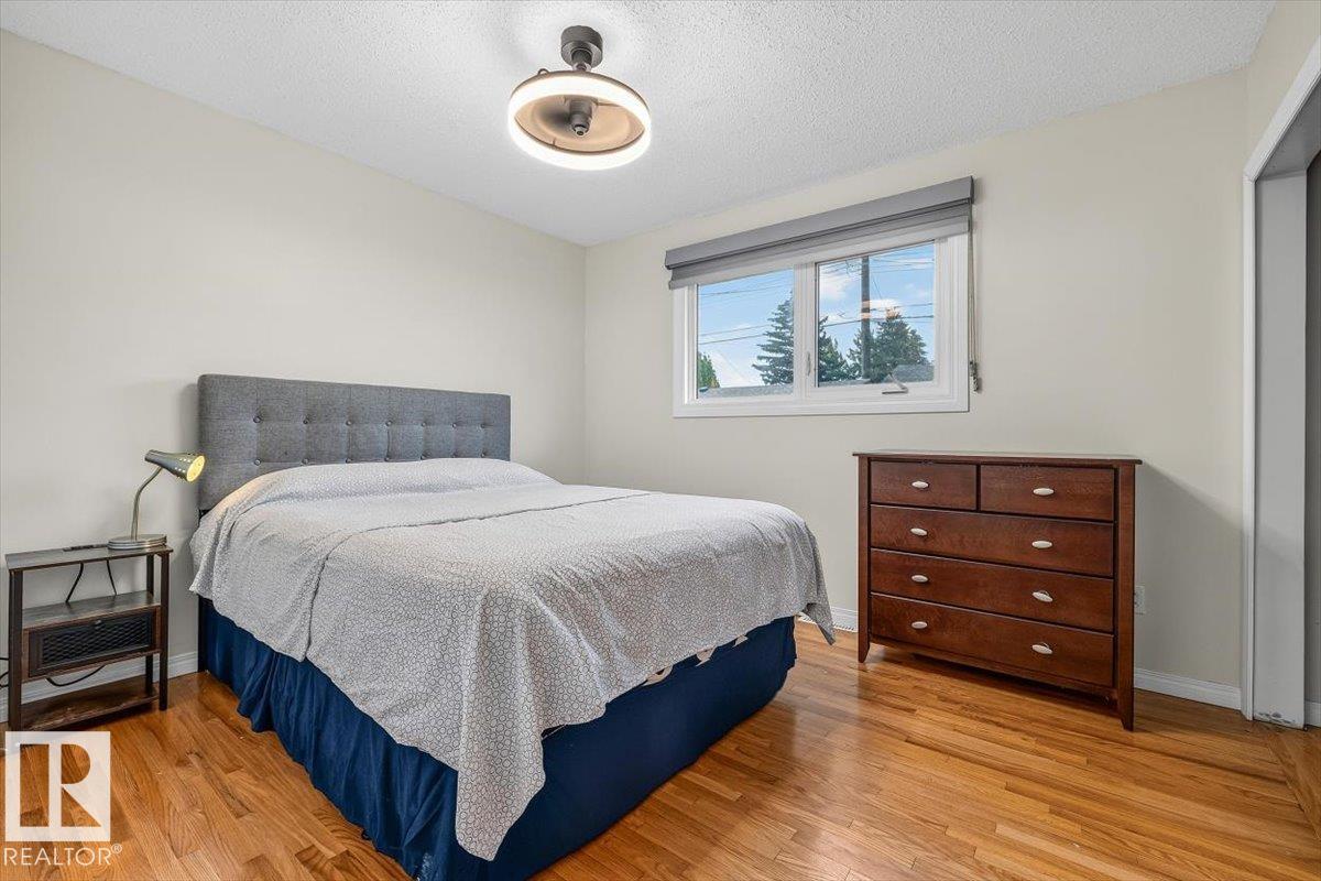 5903 102 AV NW NW - 21