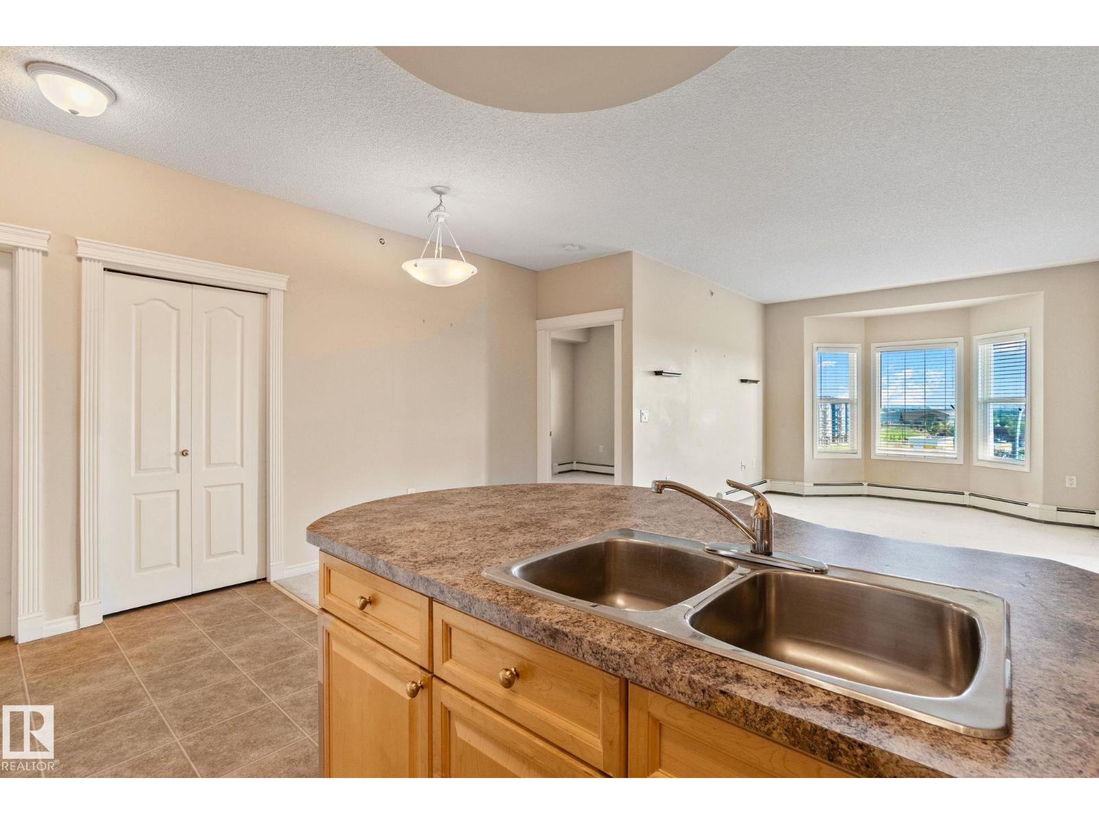 #418 14259 50 ST NW - 12