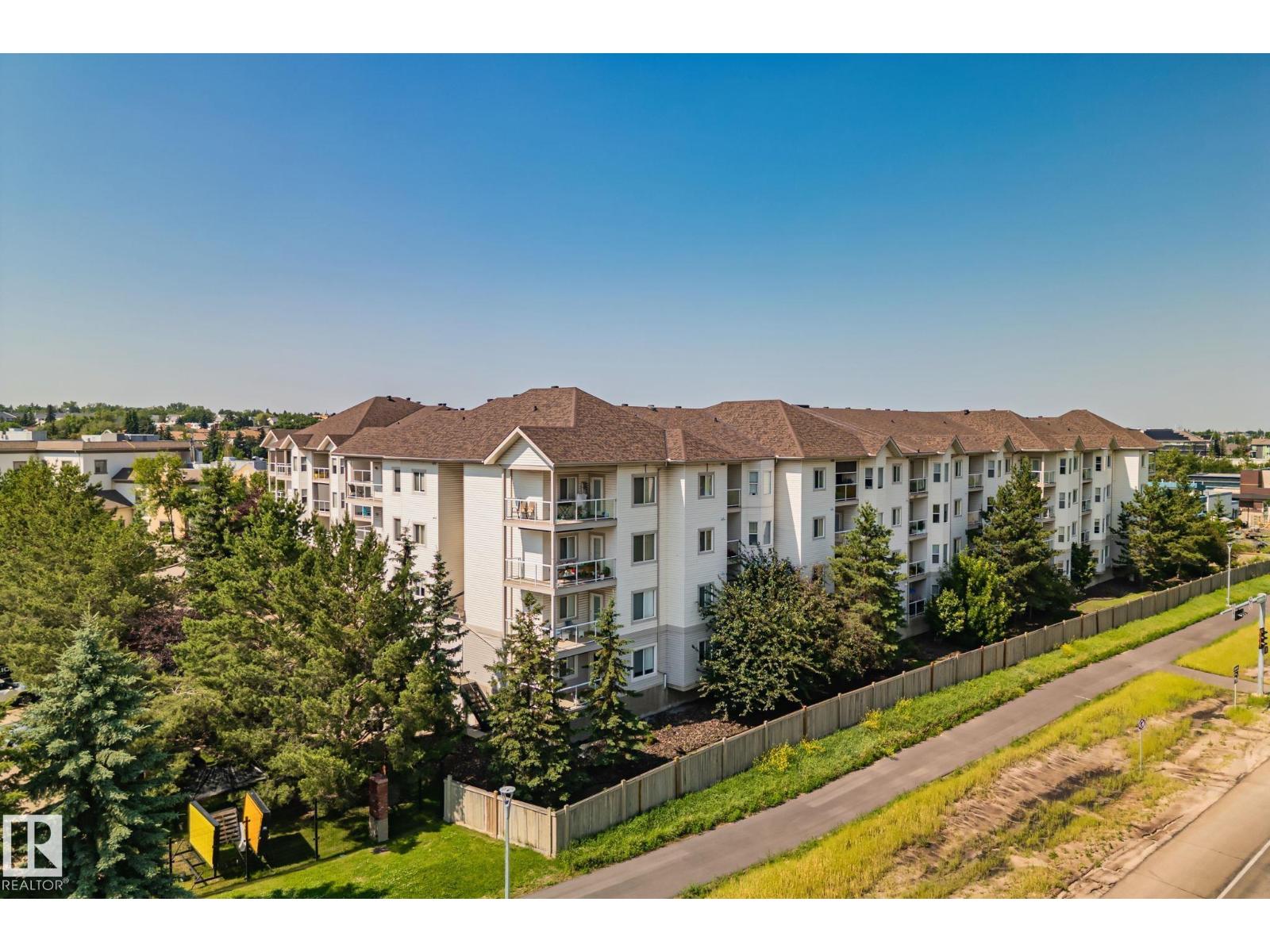 #418 14259 50 ST NW - 42