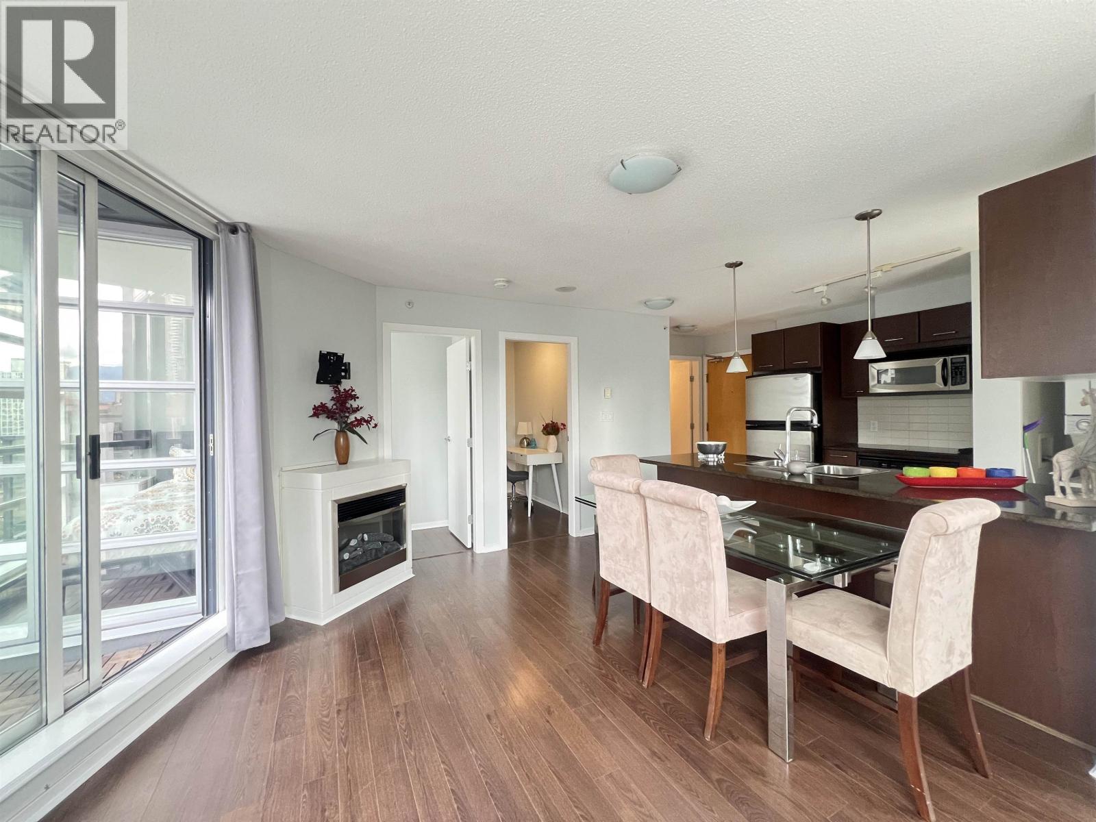 1 Bed, 1 Bath House for Sale in Vancouver – 1102 1199 SEYMOUR STREET, Vancouver – MLS# R3147840 - Image 9
