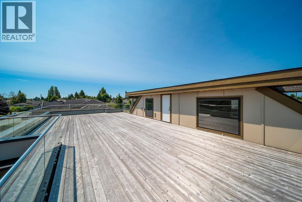 9571 DIAMOND Road, Richmond