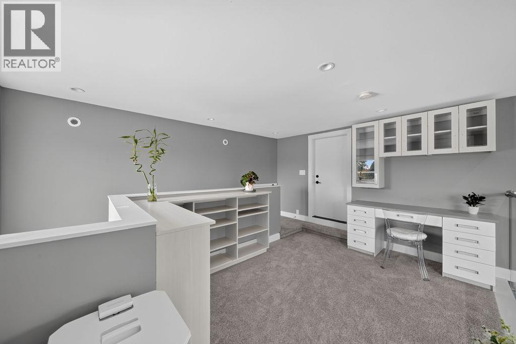 9571 DIAMOND Road, Richmond