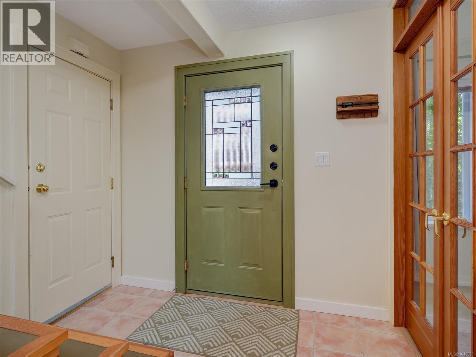 1040 Alston St - 22