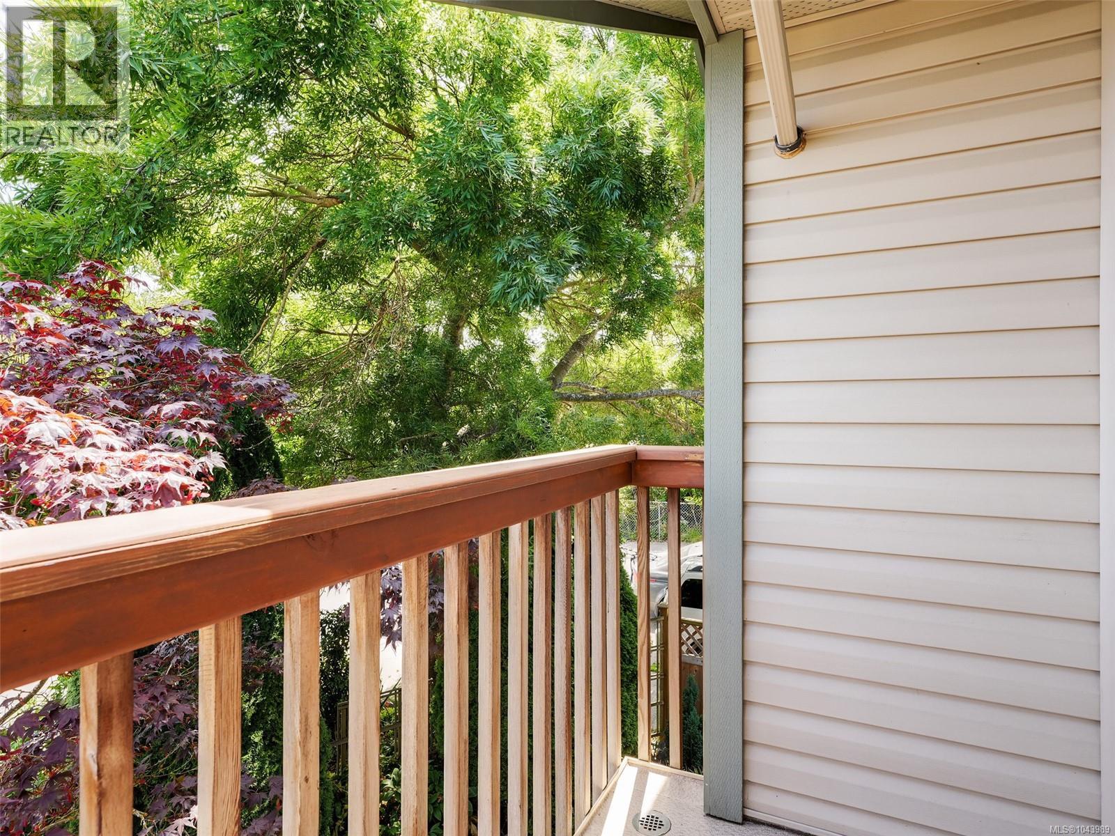 1040 Alston St - 26