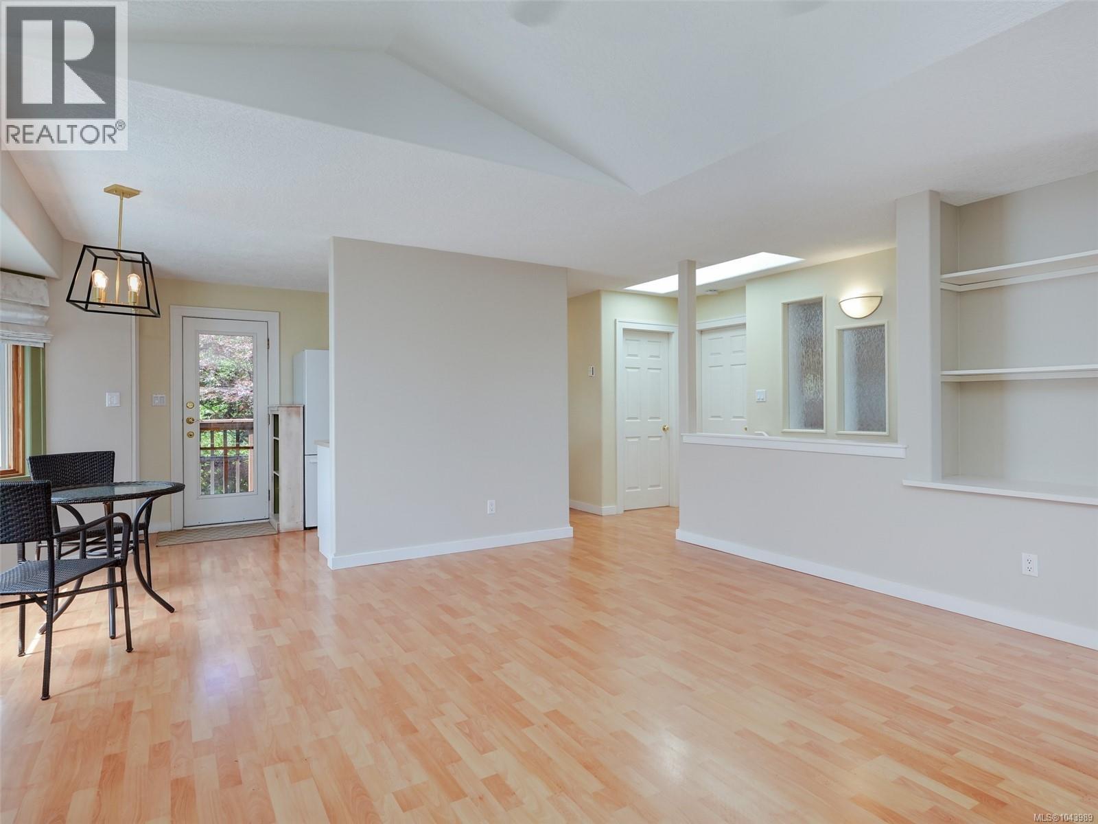 1040 Alston St - 3