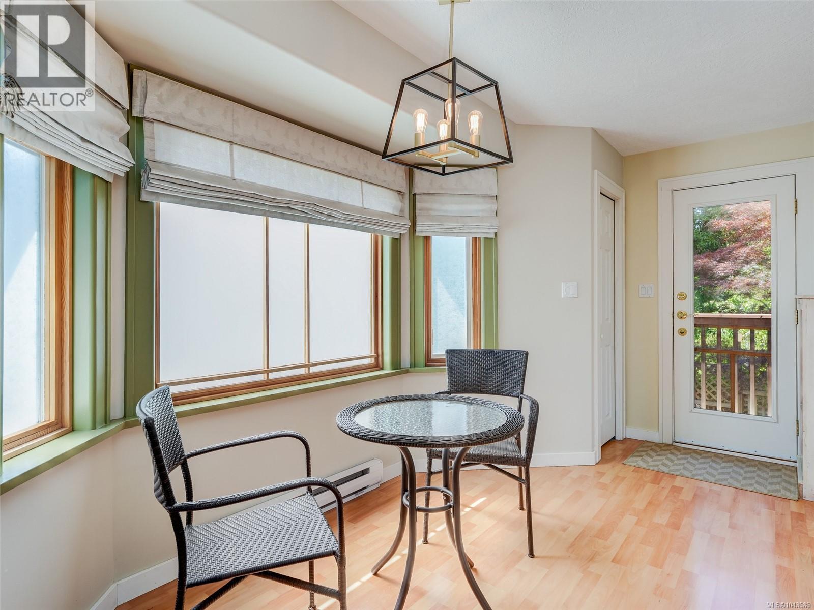 1040 Alston St - 6
