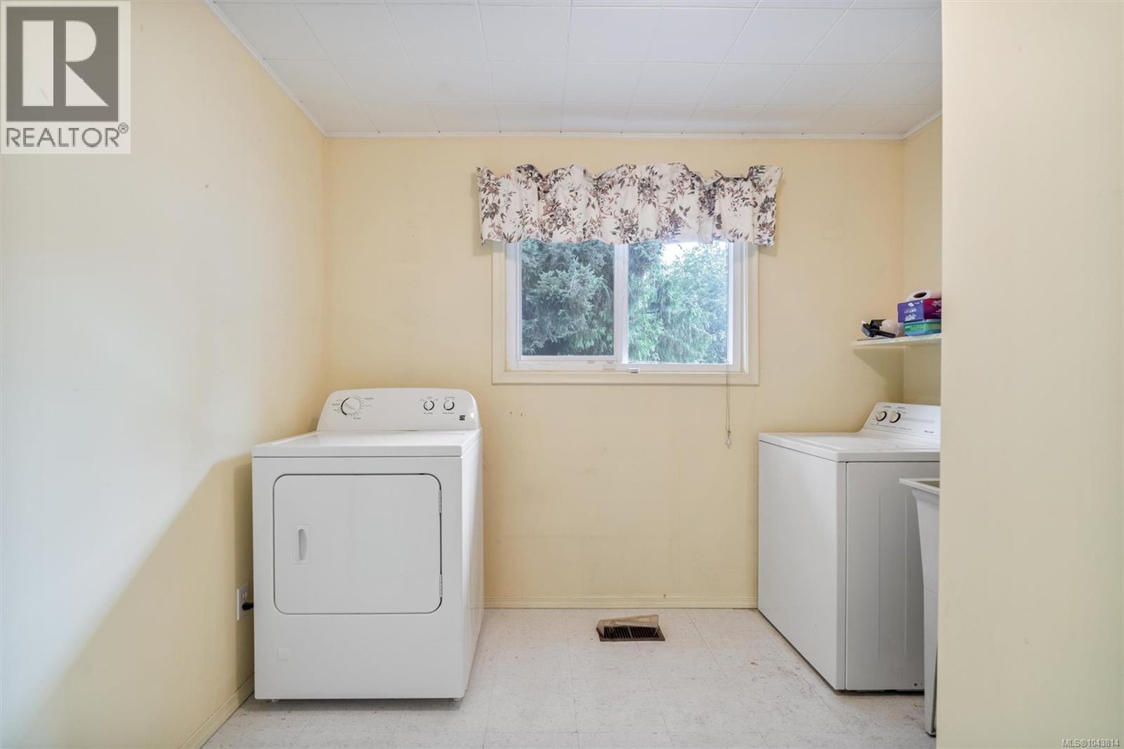 2986 Glen Lake Rd - 22