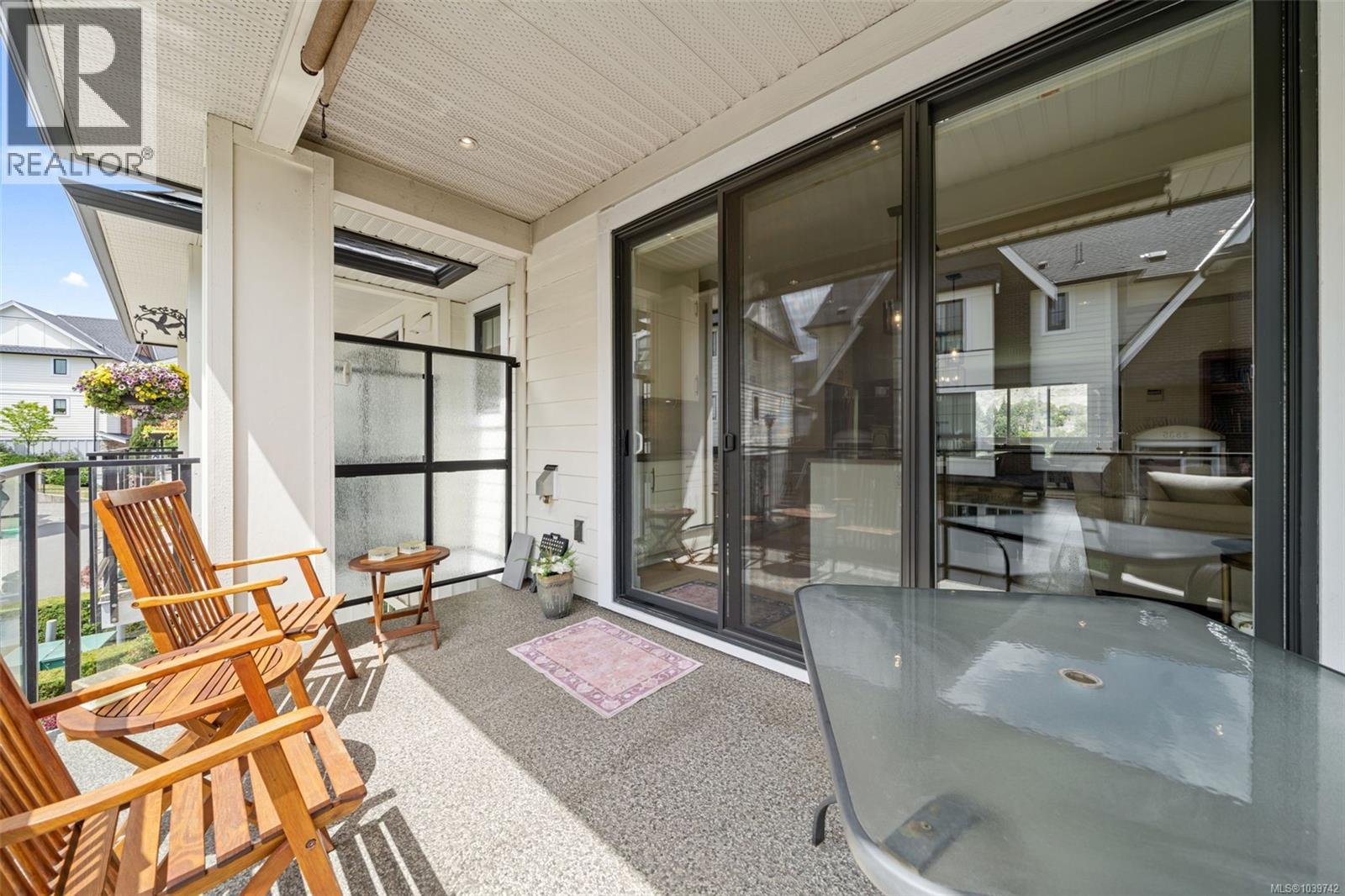 2836 Turnstyle Cres - 11
