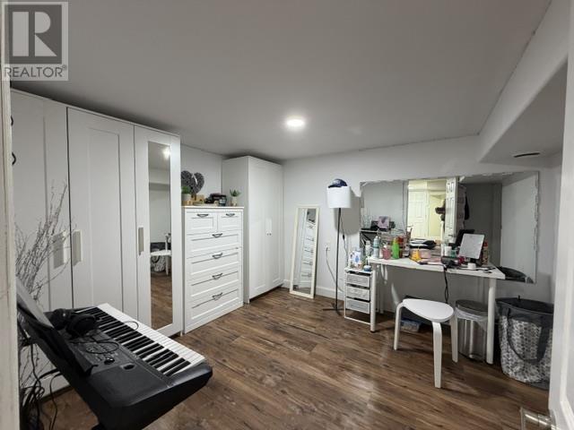 1049 Allen Side RD - 30