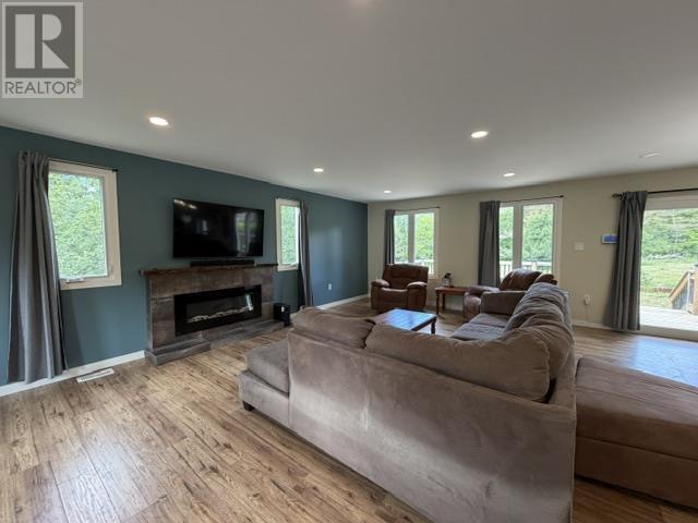 1049 Allen Side RD - 8