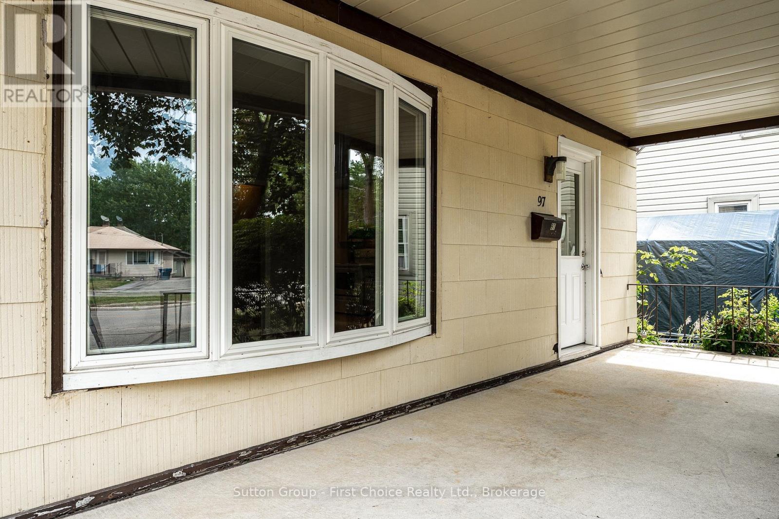 97 BRYDGES STREET - 2