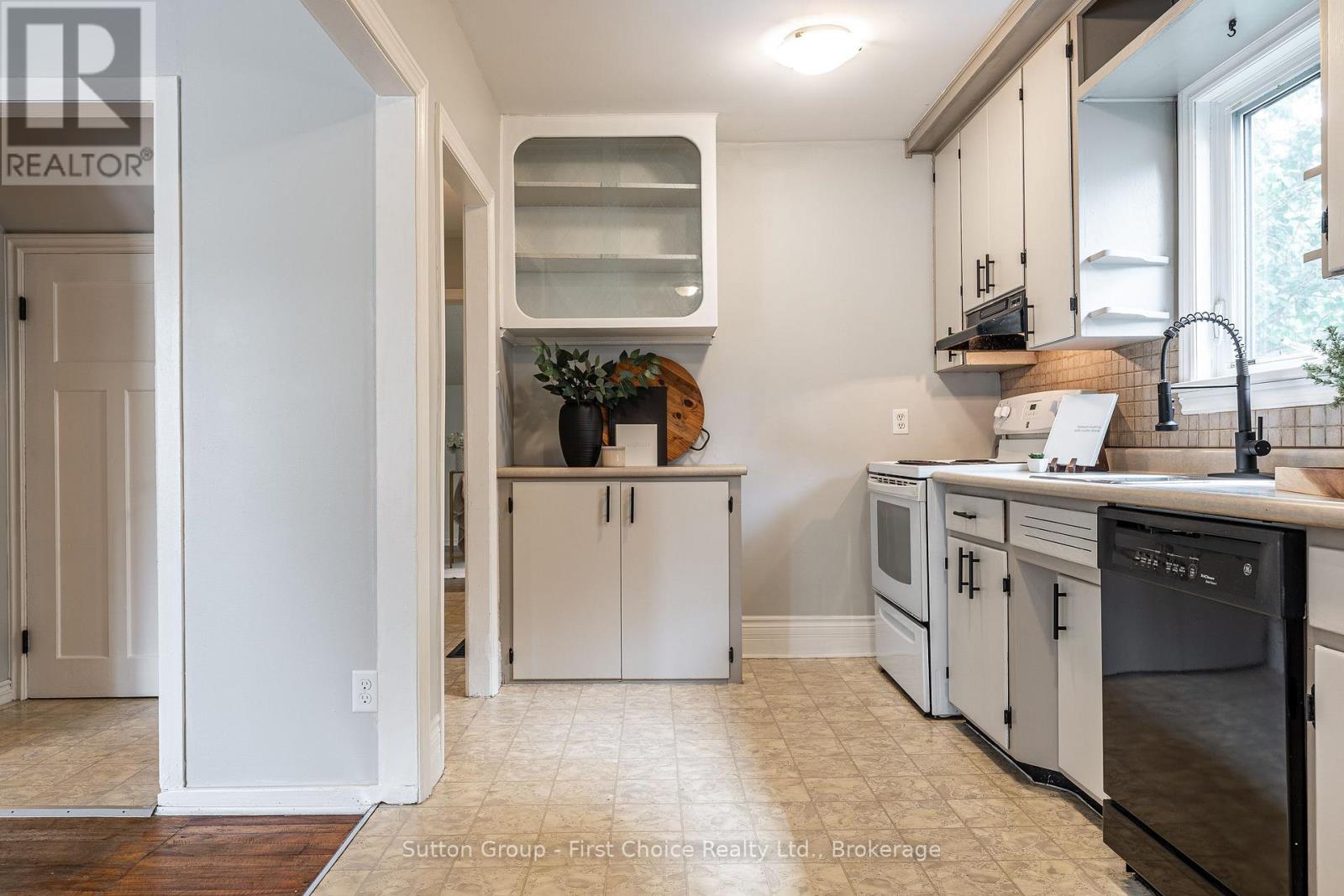 97 BRYDGES STREET - 3