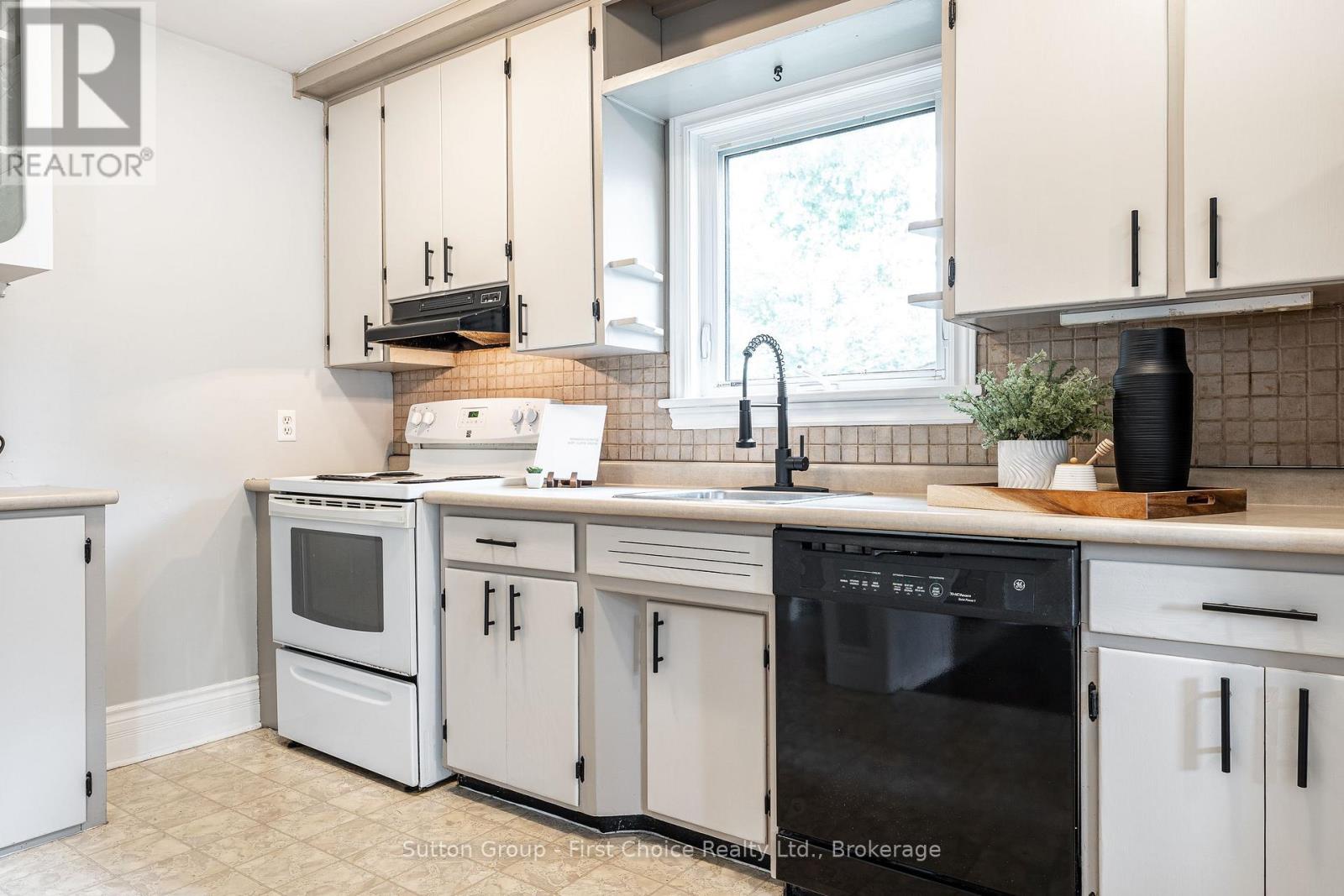 97 BRYDGES STREET - 4