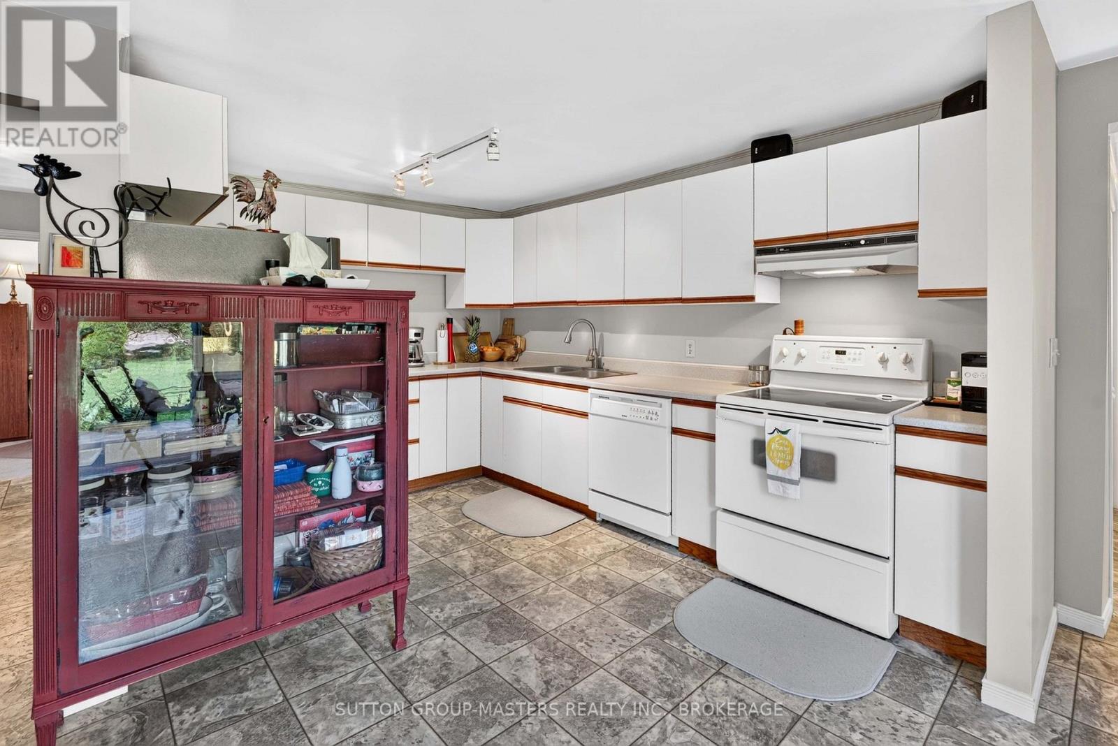 1687 HARTEN LANE - 22