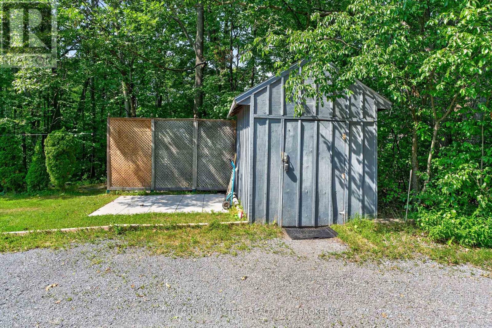 1687 HARTEN LANE - 37