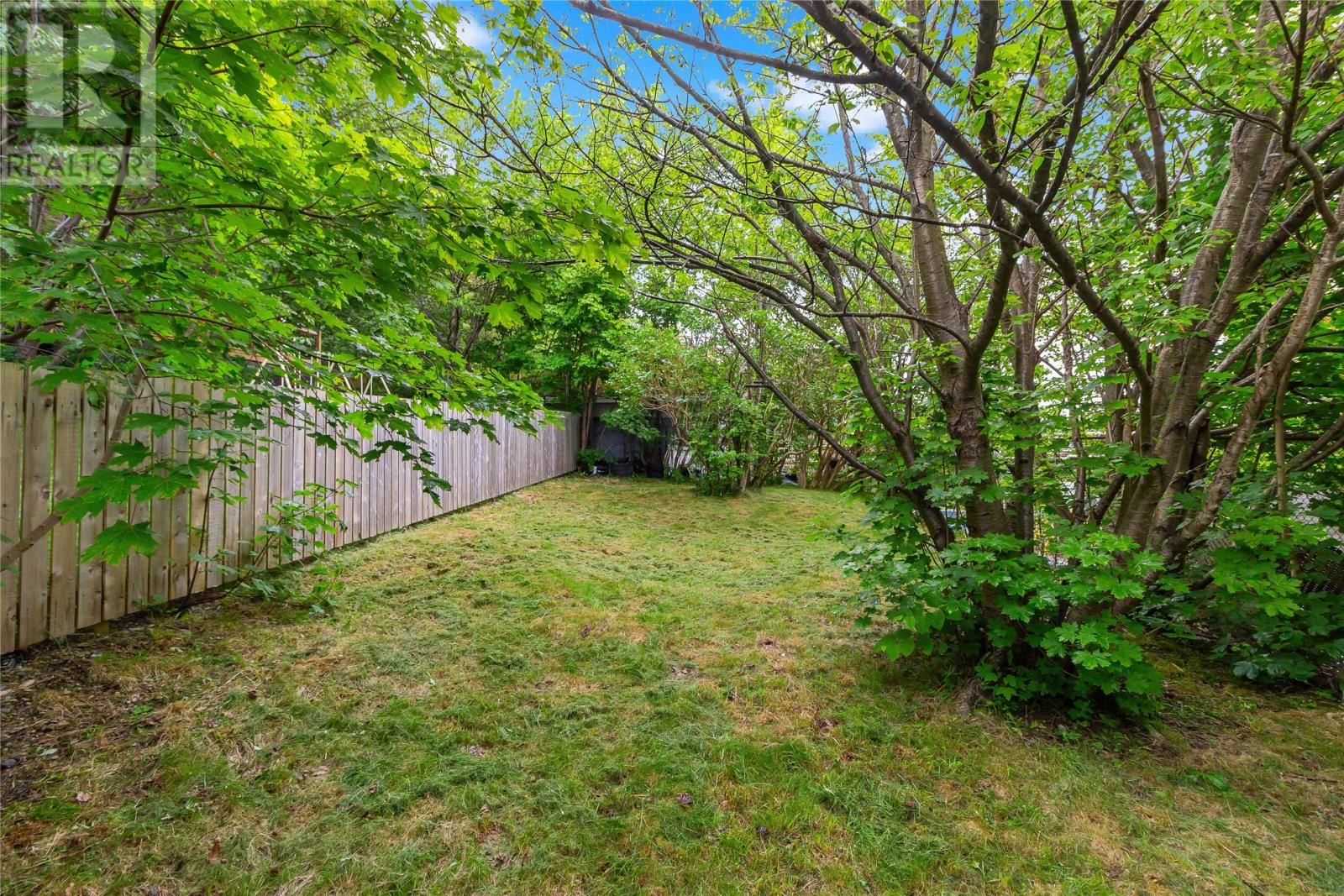 62 Leslie Street thumbnail 27