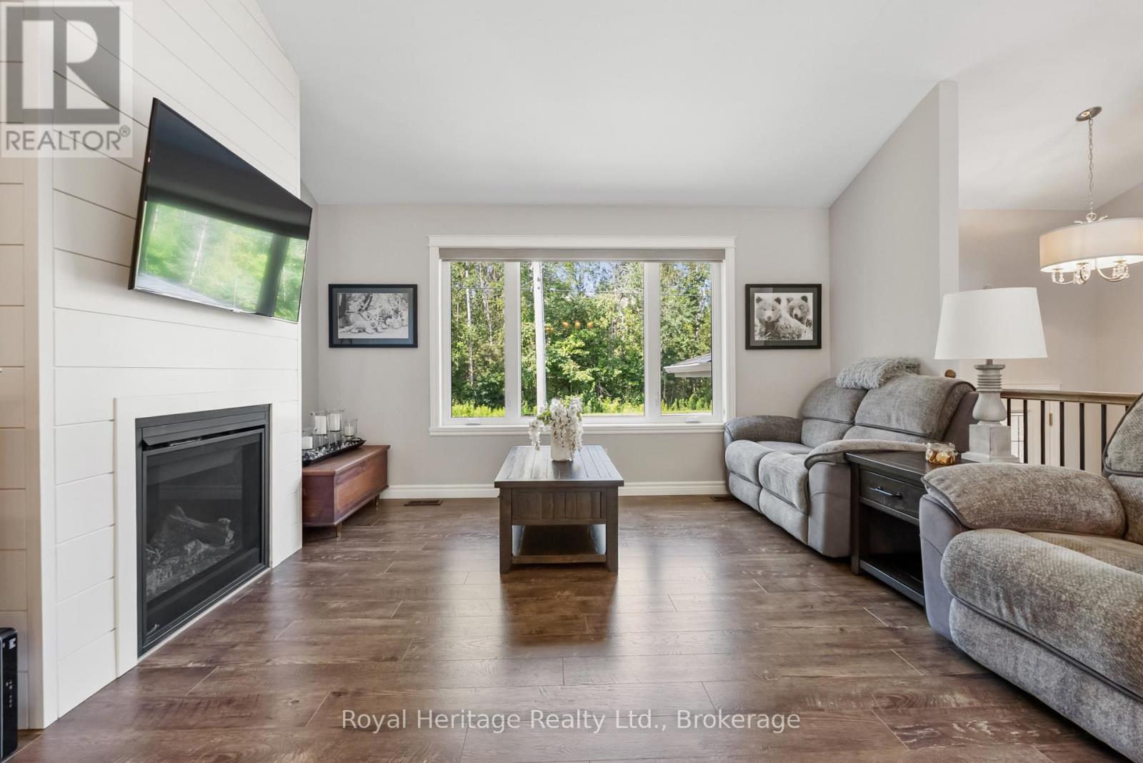 38 CLIFFORD DRIVE - 14
