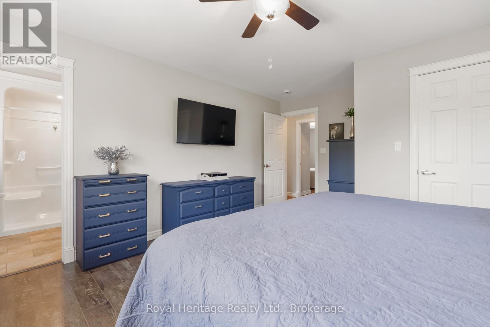 38 CLIFFORD DRIVE - 18