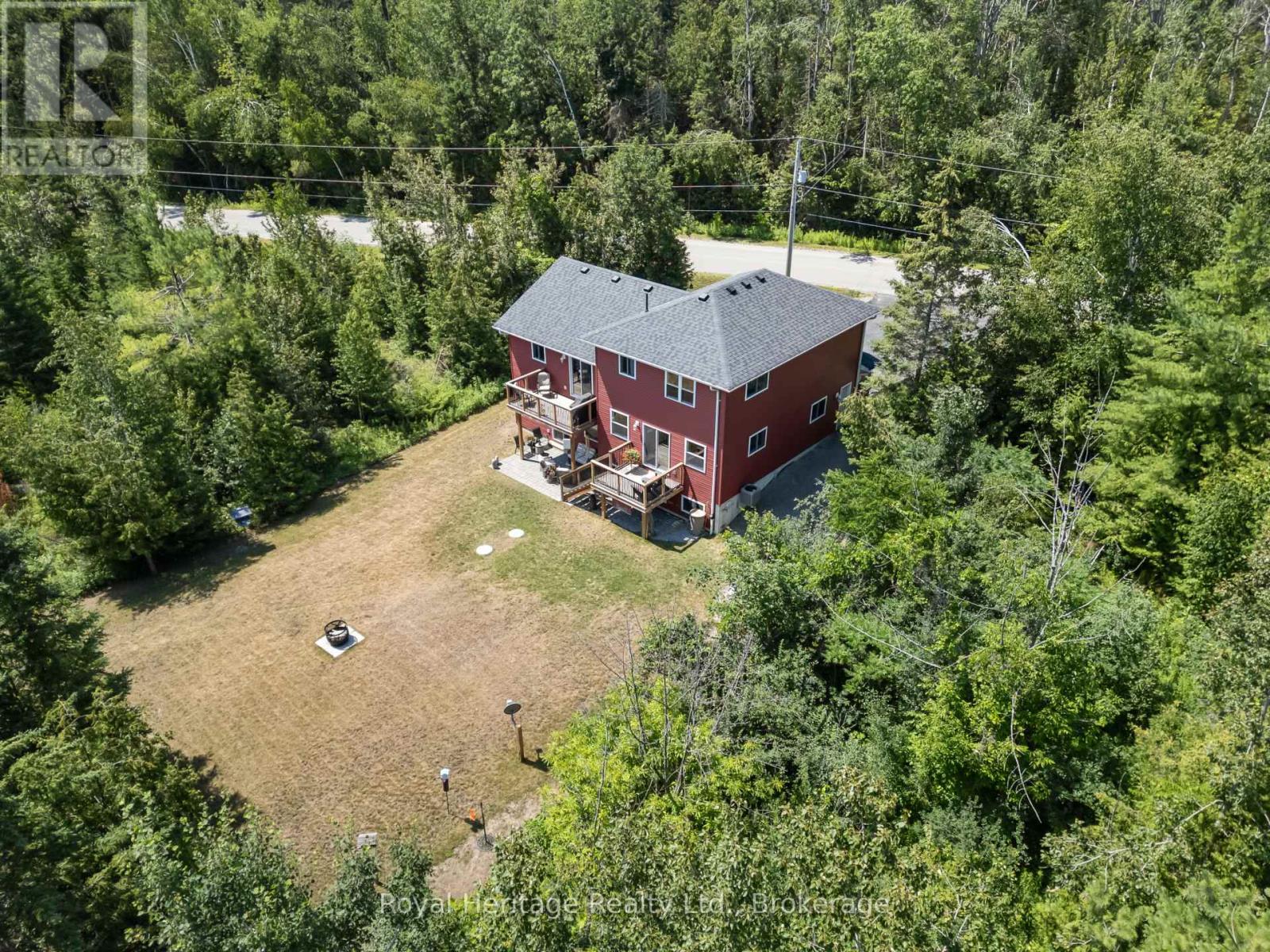 38 CLIFFORD DRIVE - 31
