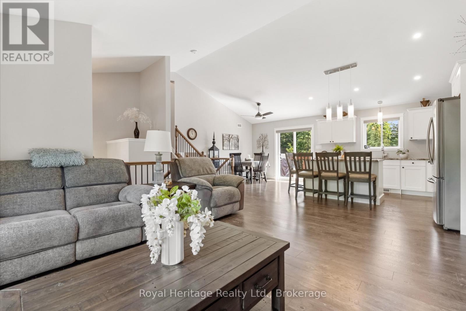 38 CLIFFORD DRIVE - 5