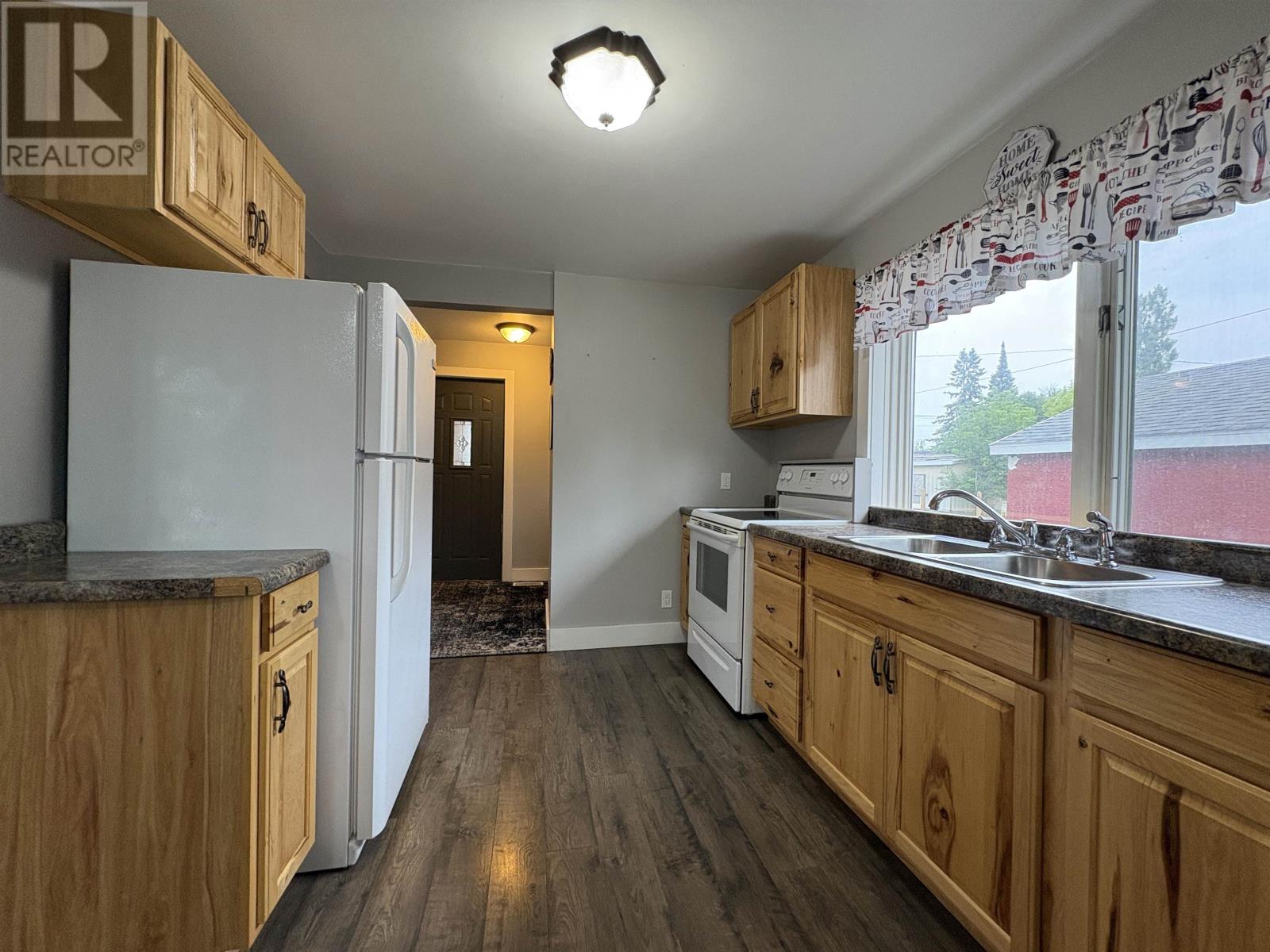 308 Third ST W - 13