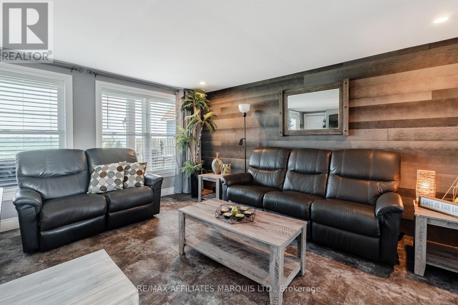 6247 167TH AVENUE - 39