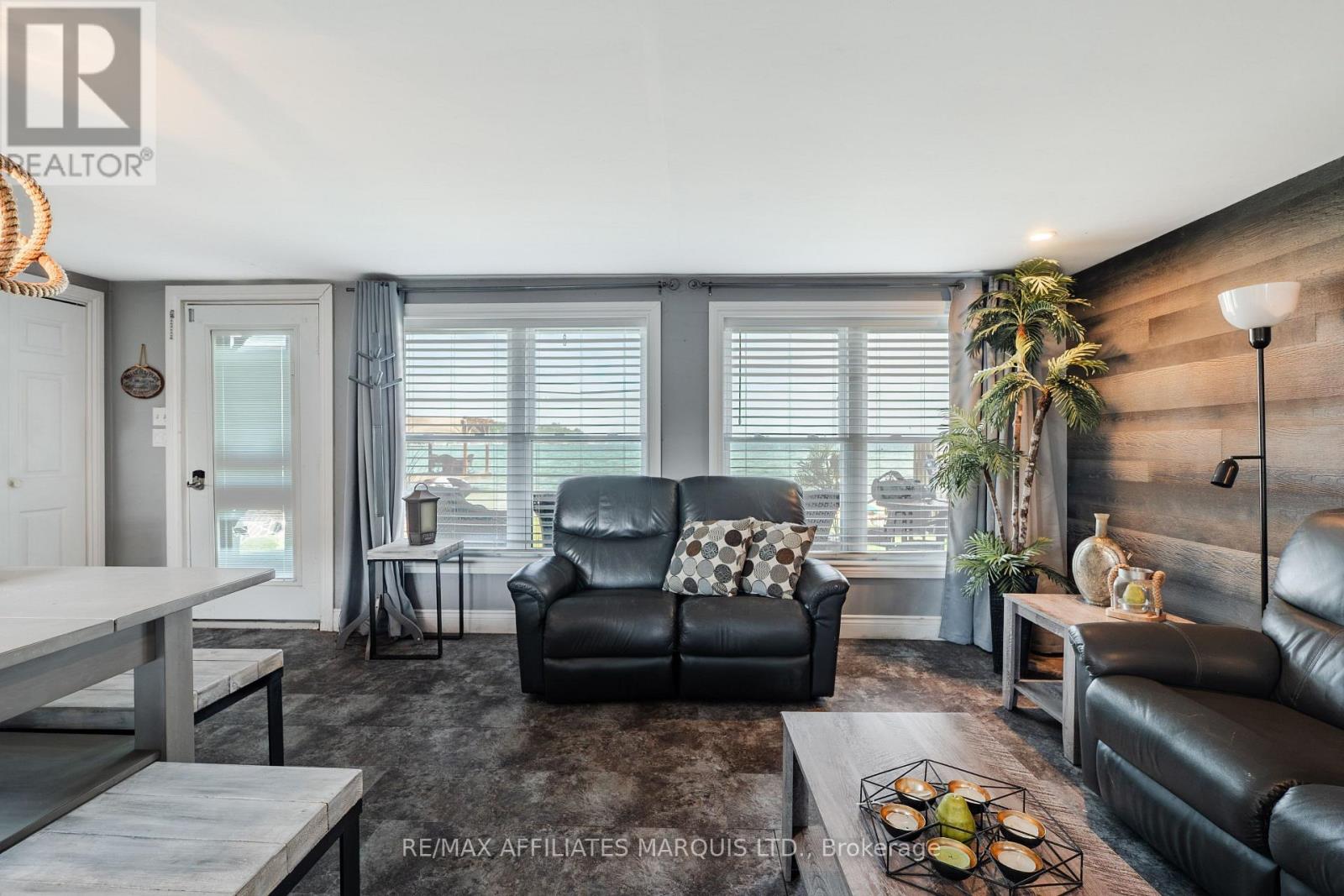 6247 167TH AVENUE - 40