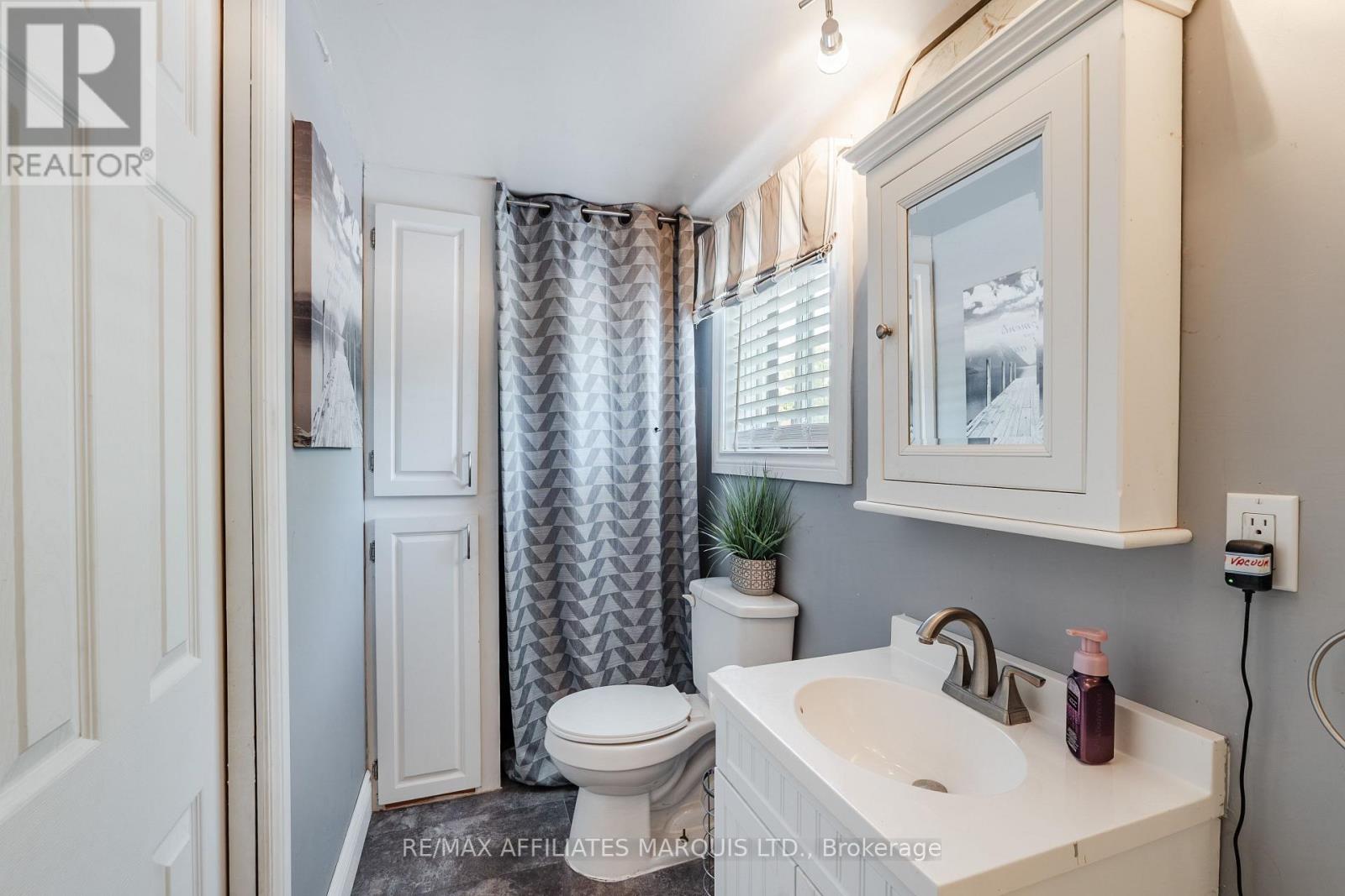 6247 167TH AVENUE - 43