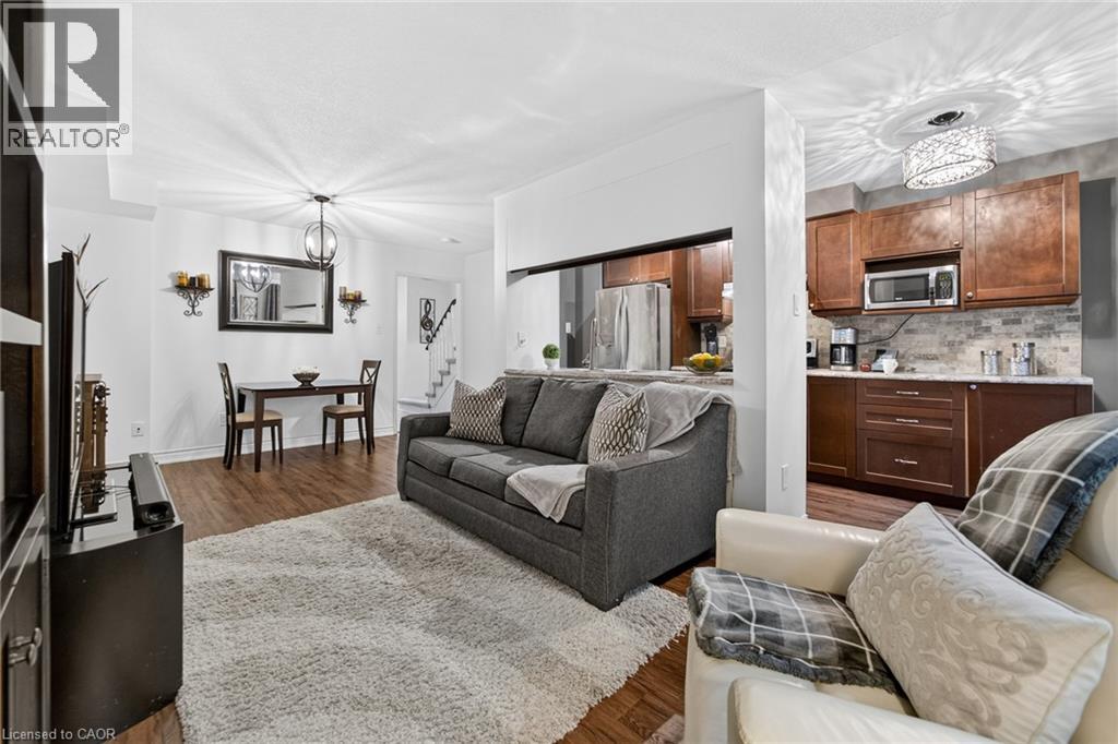 3 BEVERLY Lane - 18