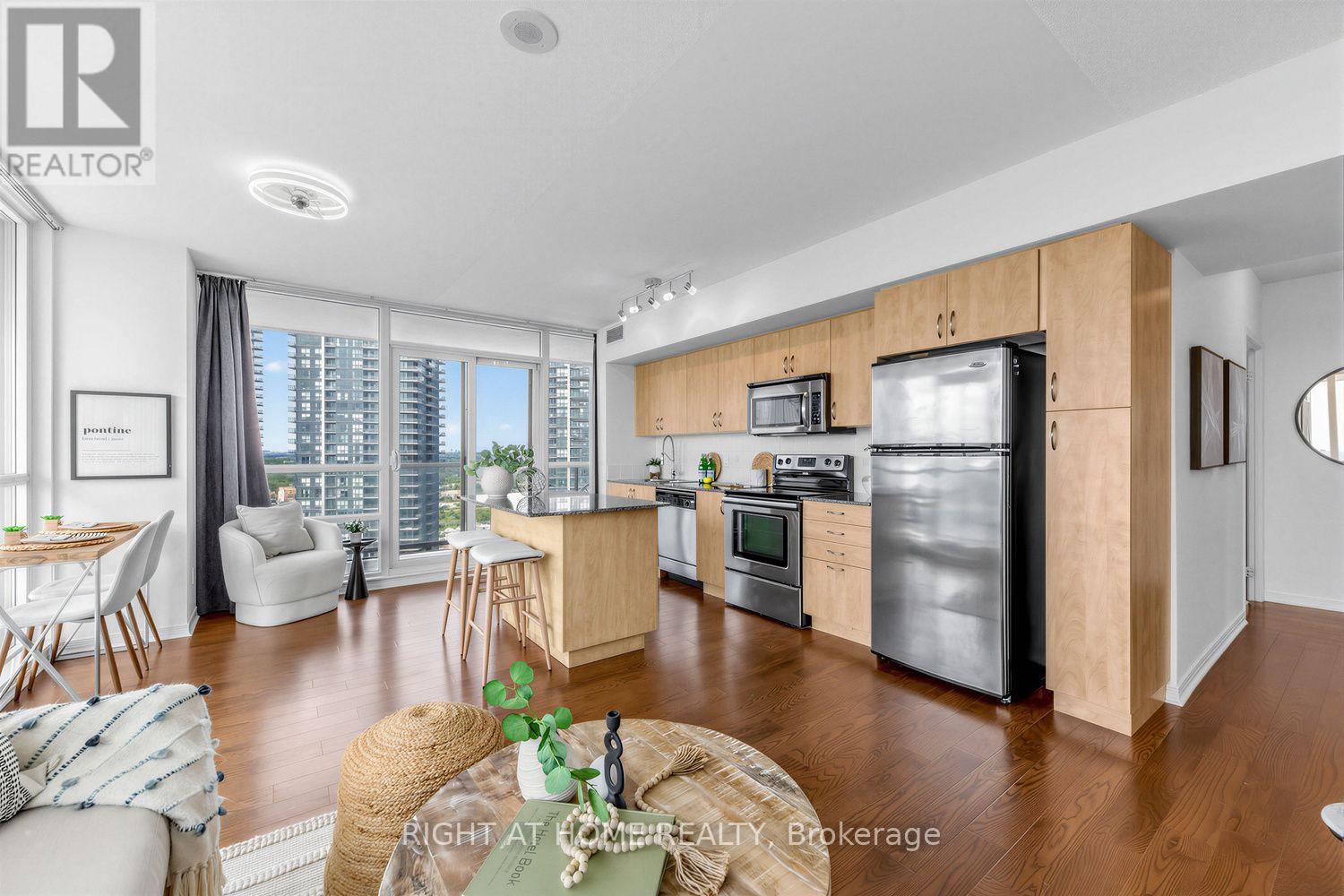 #3104 2240 LAKE SHORE BOULEVARD W - 4
