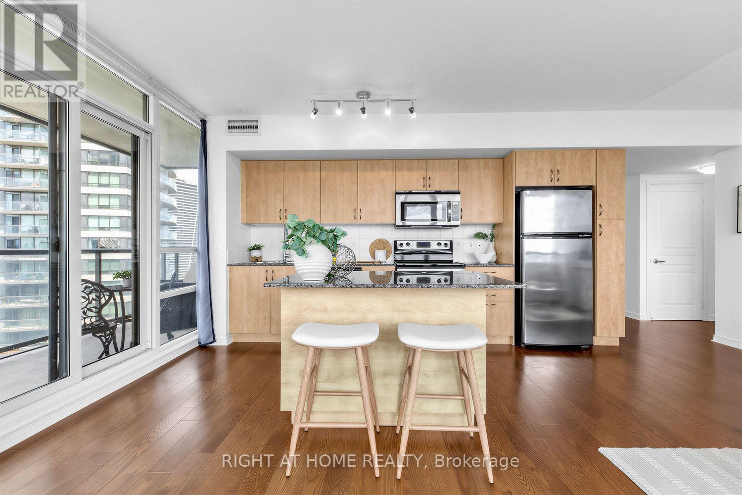 #3104 2240 LAKE SHORE BOULEVARD W - Image 9