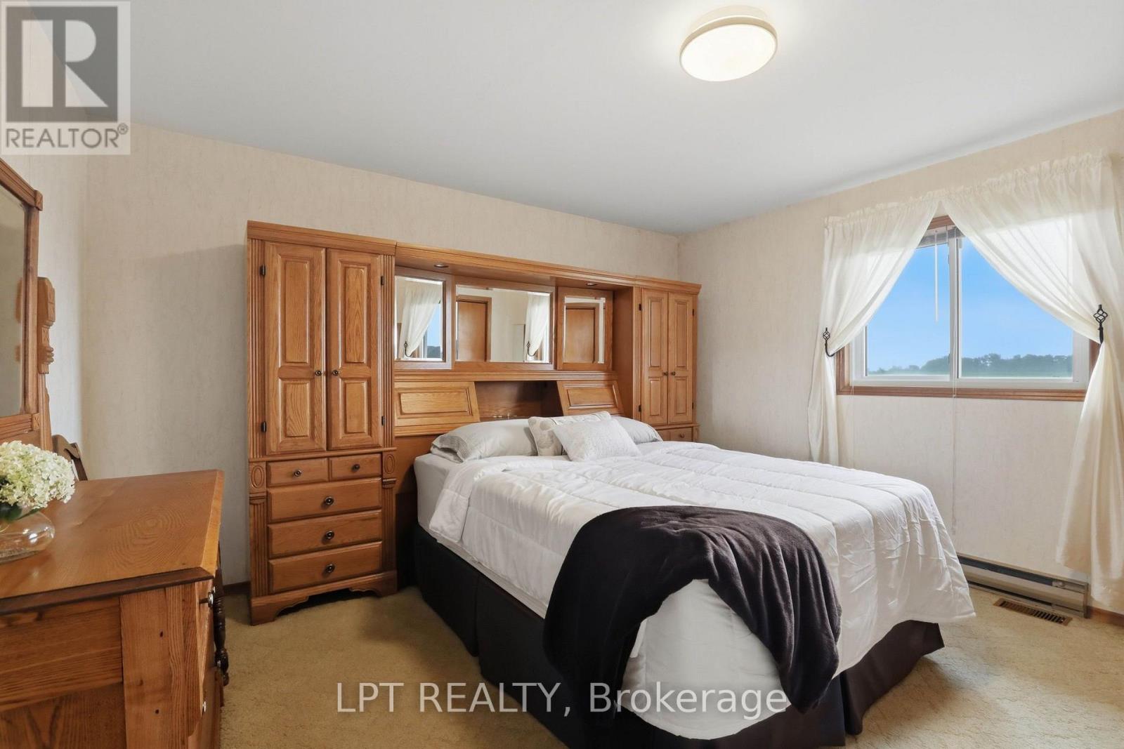 22095 MC DOUGALL LINE - Image 20