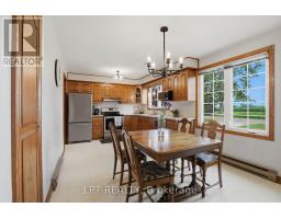 22095 Mc Dougall Line, West Elgin, ON N0L2C0 Photo 14