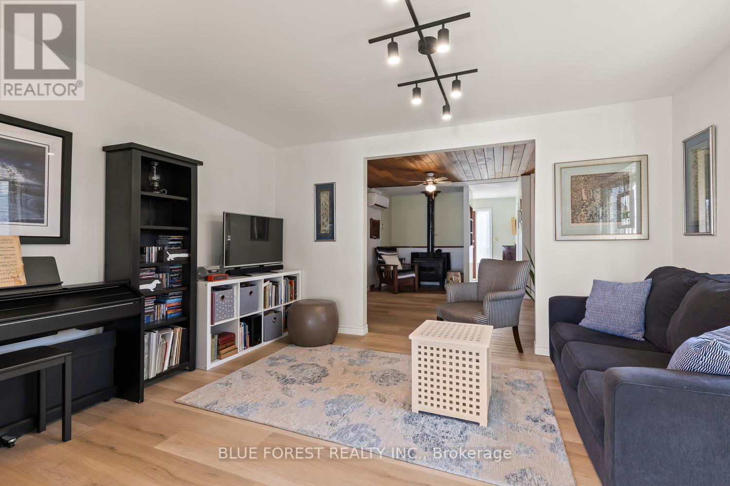 7365 FAIRVIEW DRIVE - Image 20