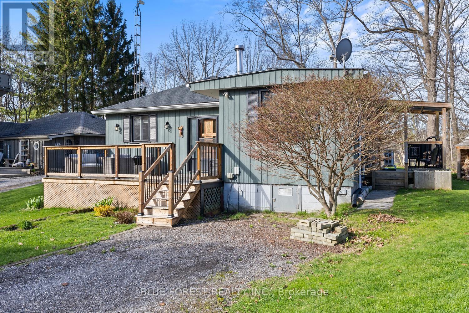 7365 FAIRVIEW DRIVE - Image 6