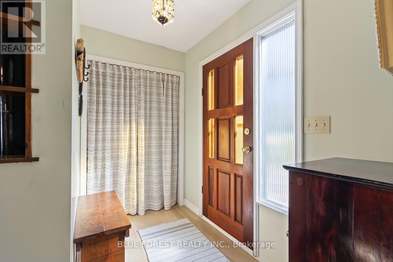 7365 FAIRVIEW DRIVE - Image 9