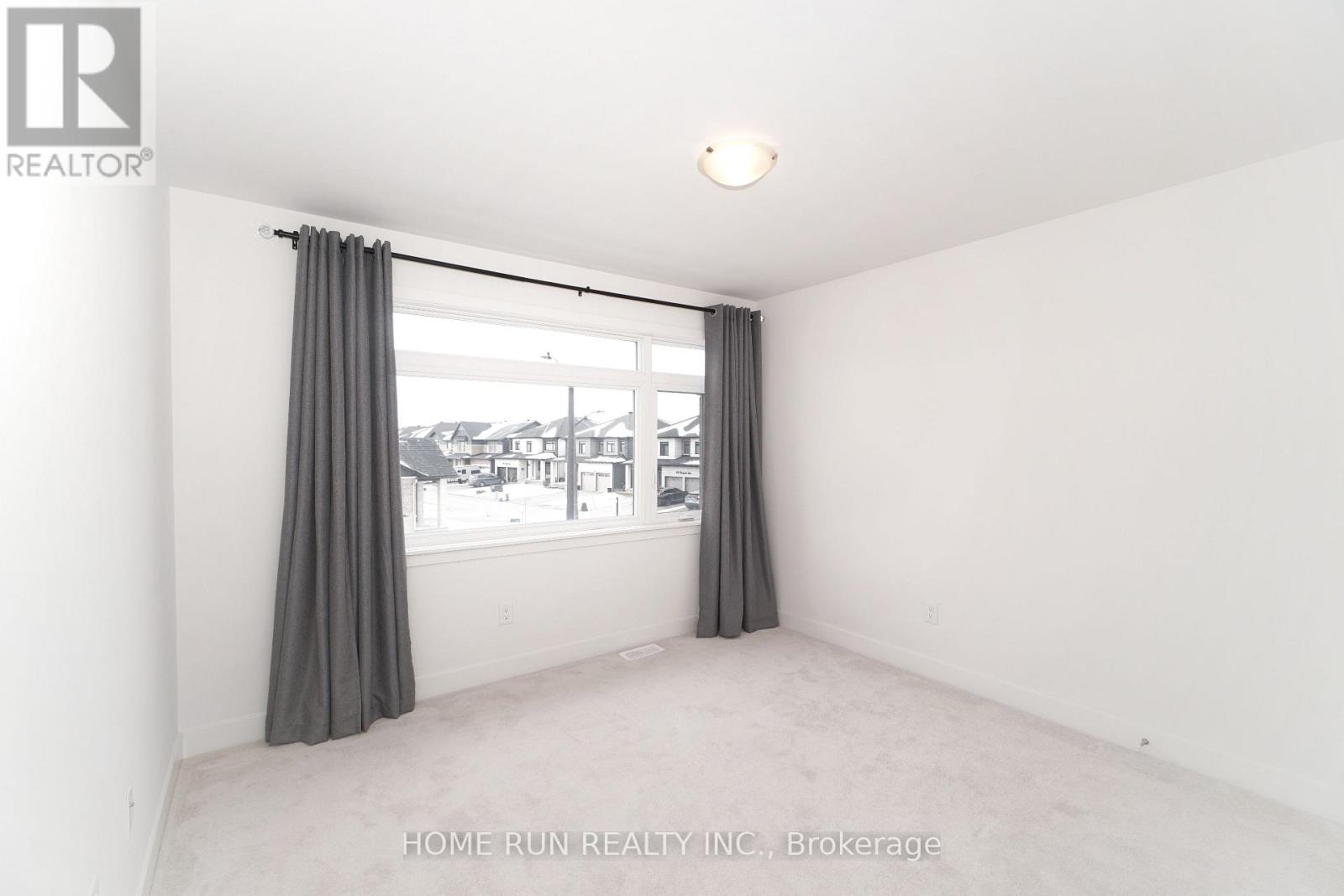 1051 HYDRANGEA AVENUE - Image 31