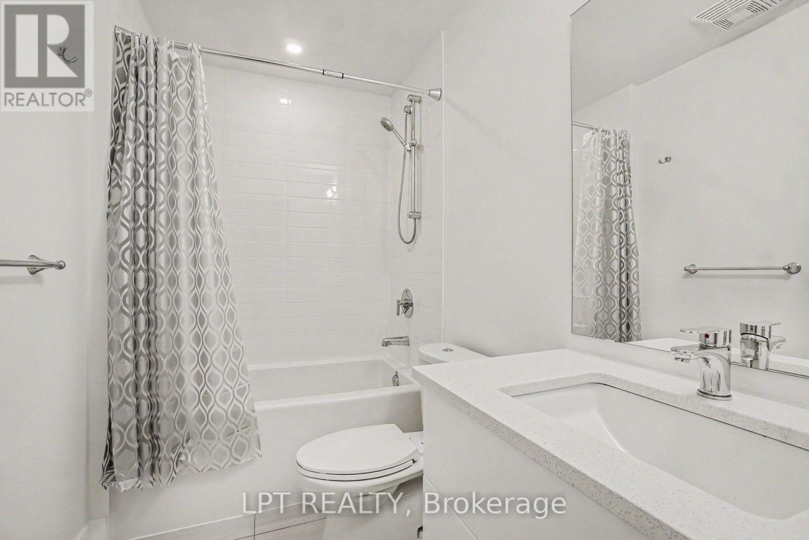 #512 88 RICHMOND ROAD - 6