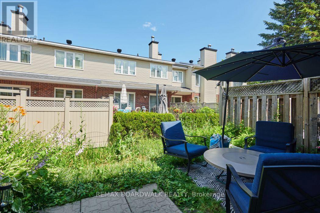 4 Bed, 3 Bath House for Rent in Ottawa – 79 HUNTERS GLEN CRESCENT, Ottawa – MLS# X13596308 - Image 32