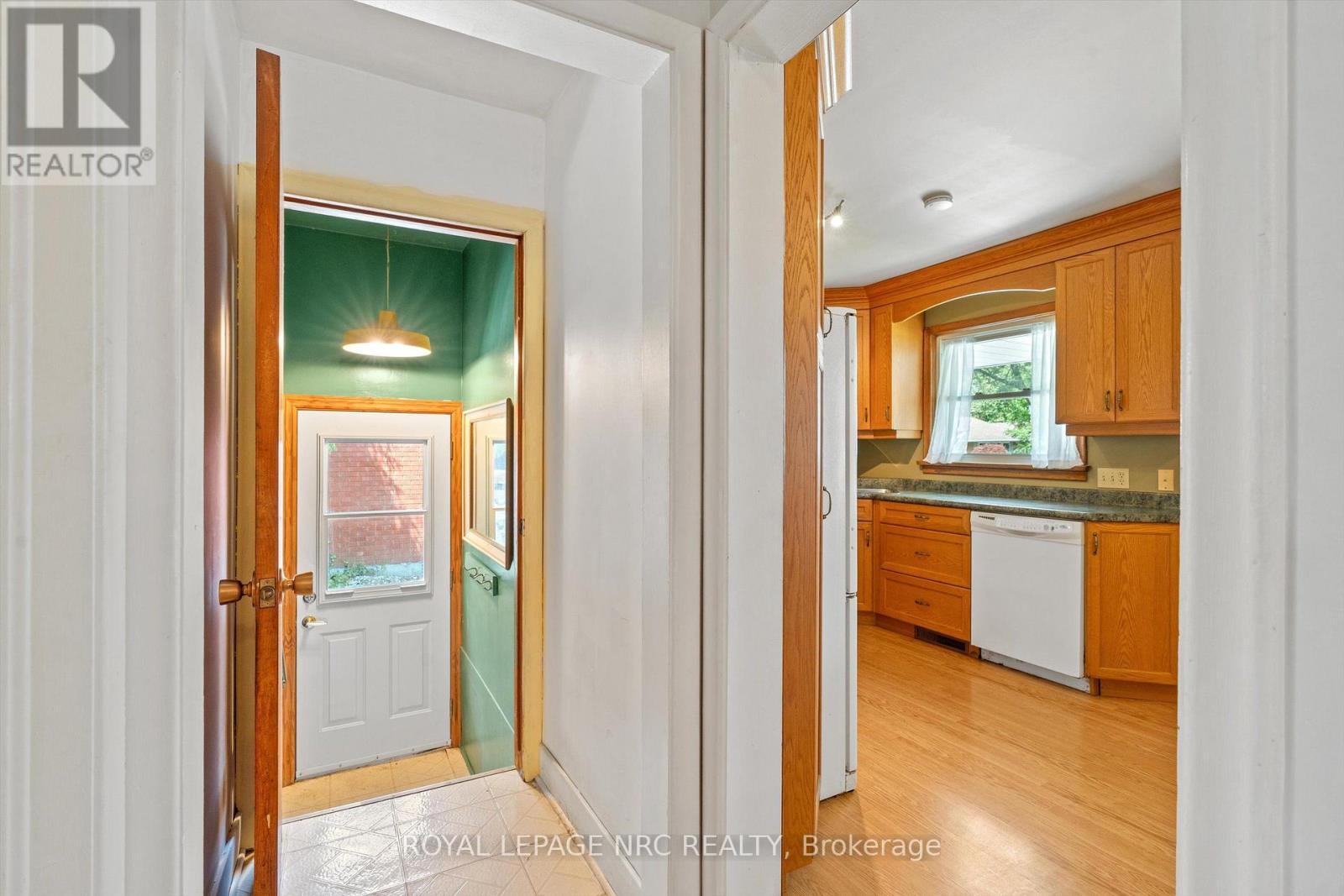 66 MASTERSON DRIVE - 20