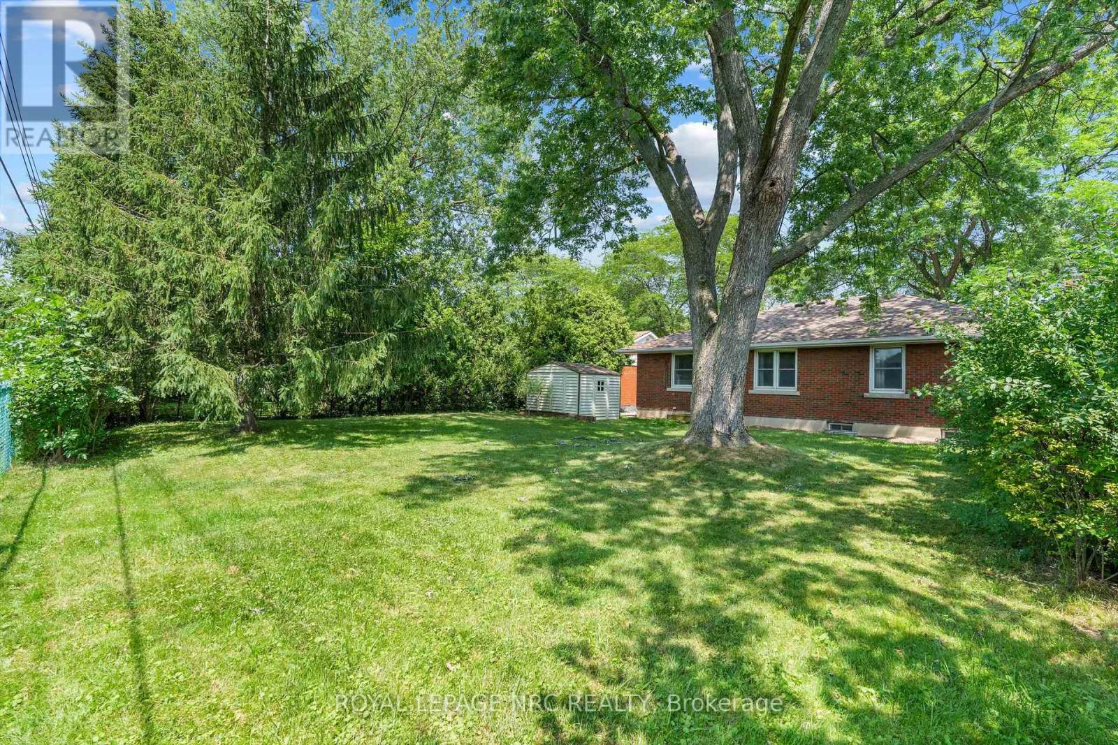 66 MASTERSON DRIVE - 26