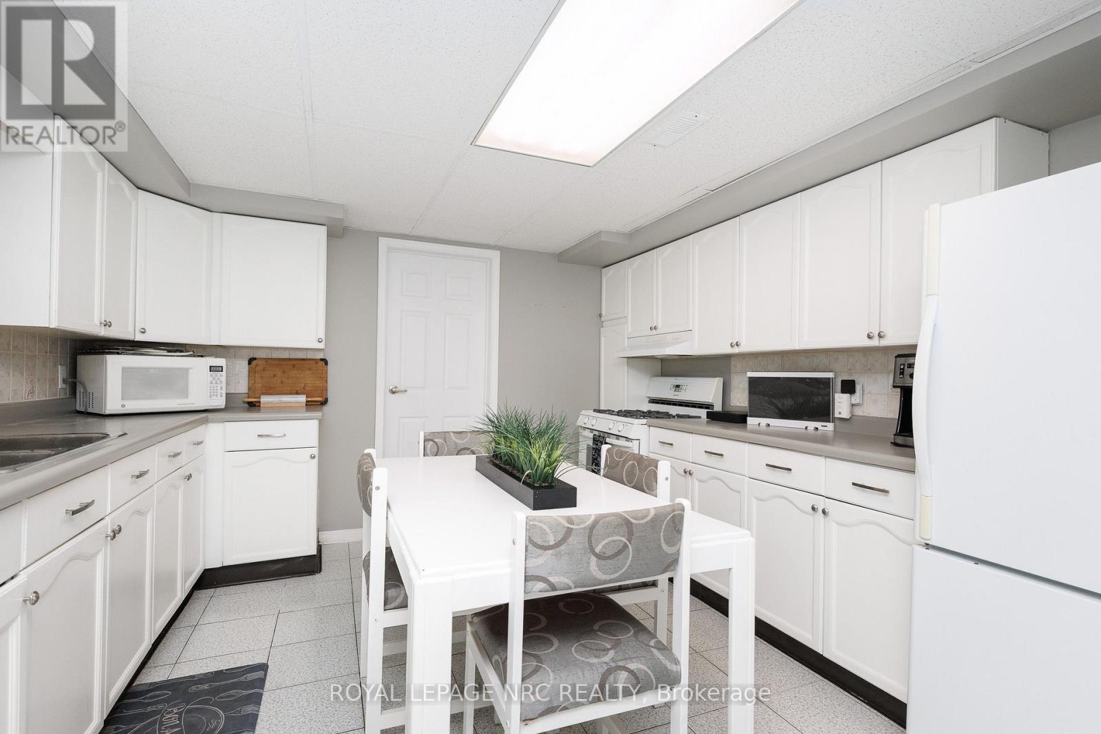 124 GLEN PARK DRIVE - 33