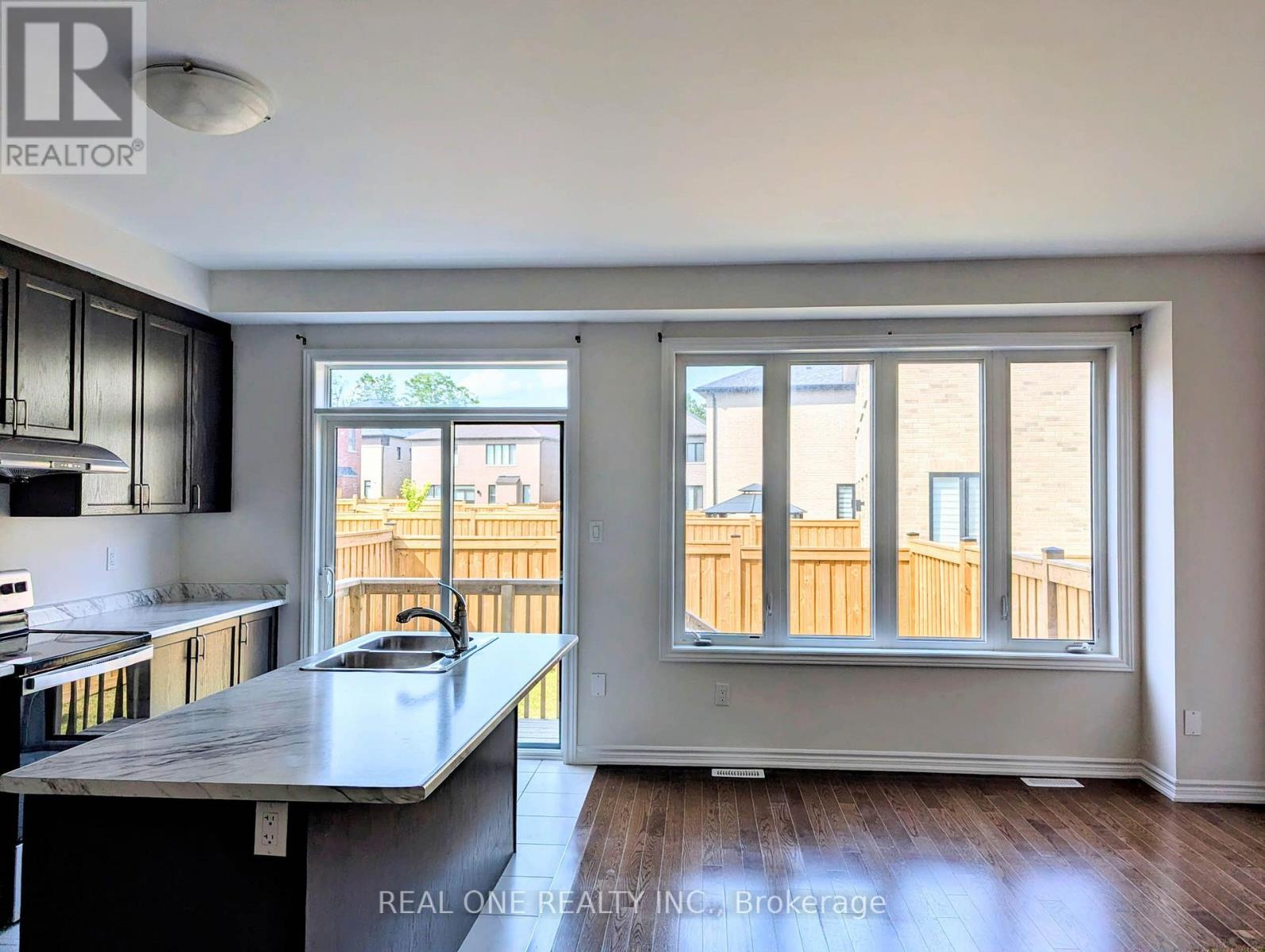 7 O'REILLY STREET - Image 5