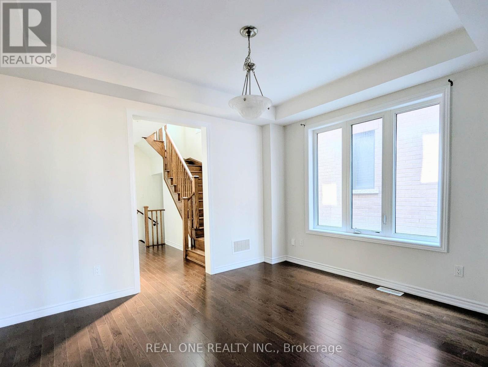 7 O'REILLY STREET - Image 6