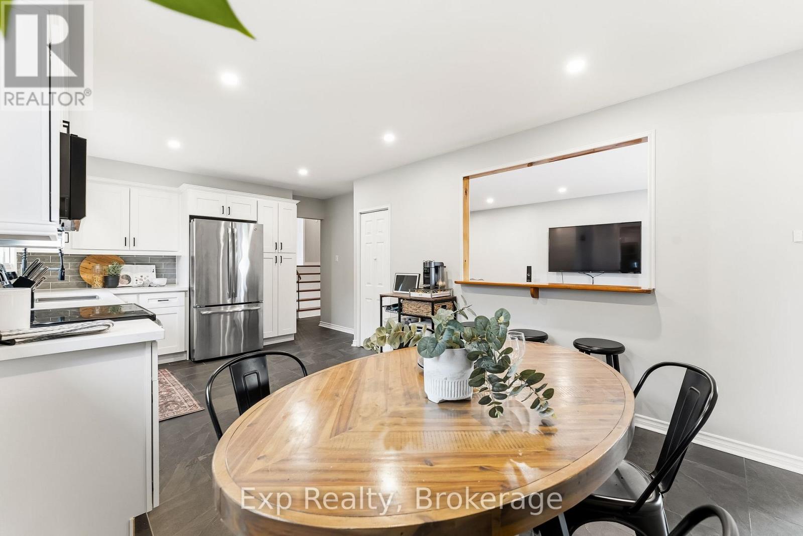 58A CROSSLEY DRIVE - Image 6